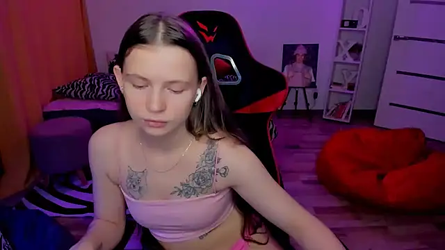 HelloRoxy online show from July 2026 08:02:01 PM