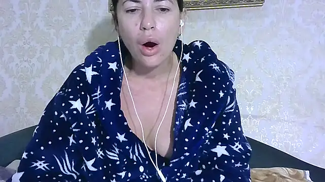 StunnigArt online show from September 2025 01:43:01 AM