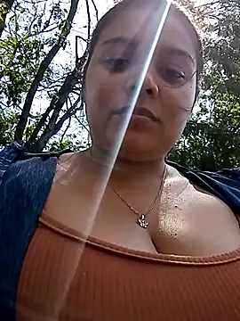 Snapshot of stefanie010 chatting on December 2025 05:07:02 PM stefanie010 online show from December 2025 05:07:02 PM