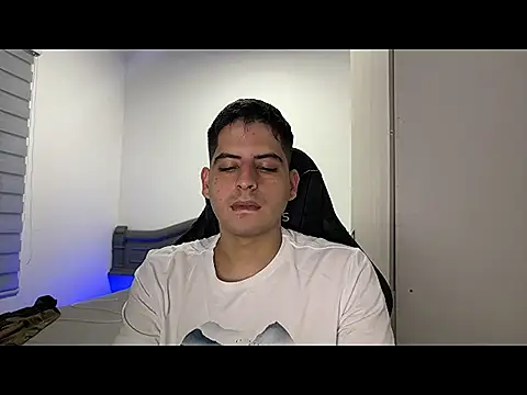 Snapshot of lordbeja chatting on March 2026 01:07:02 AM lordbeja online show from March 2026 01:07:02 AM