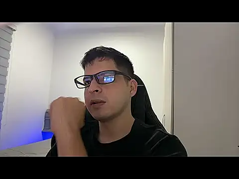 Snapshot of lordbeja chatting on April 2026 02:53:01 AM lordbeja online show from April 2026 02:53:01 AM