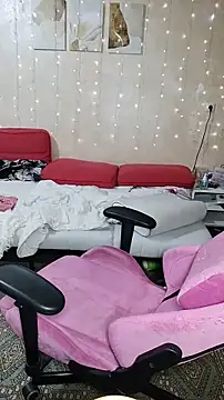 Snapshot of DenisHailey chatting on January 2026 11:07:02 PM DenisHailey online show from January 2026 11:07:02 PM