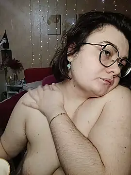 Snapshot of DenisHailey chatting on February 2026 05:53:01 PM DenisHailey online show from February 2026 05:53:01 PM