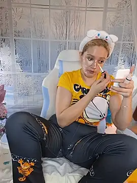 NaomiShimizu online show from December 2025 09:08:02 PM