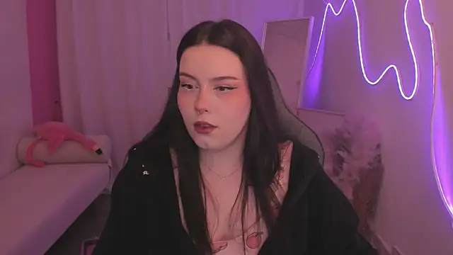 CoralineKeyns online show from February 2026 05:28:01 AM