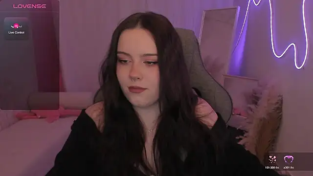 CoralineKeyns online show from February 2026 06:26:01 AM