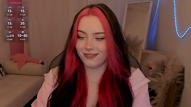 CoralineKeyns online show from March 2026 05:24:02 AM