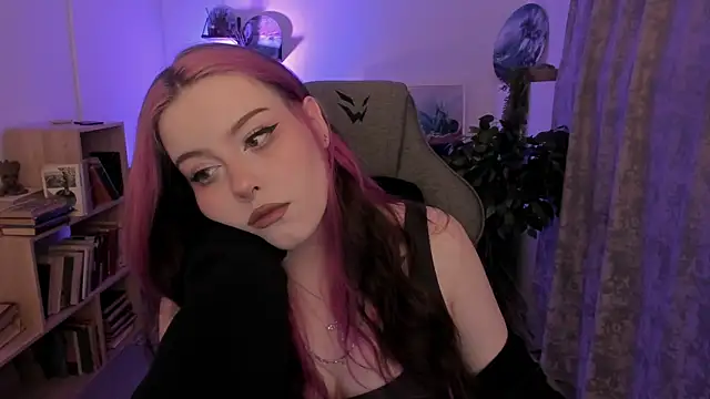 CoralineKeyns online show from August 2026 02:22:01 AM