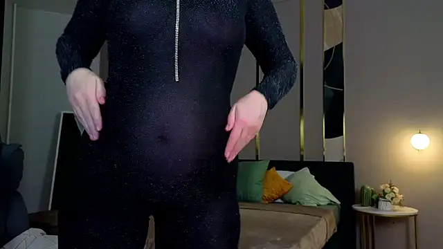 katy  moonj online show from October 2025 01:06:01 AM