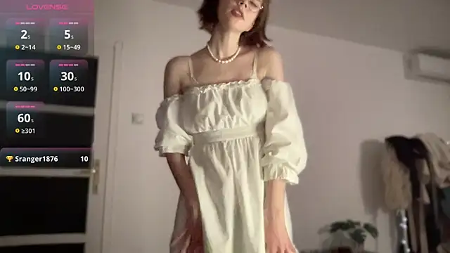 ms christiana online show from November 2025 01:48:02 AM