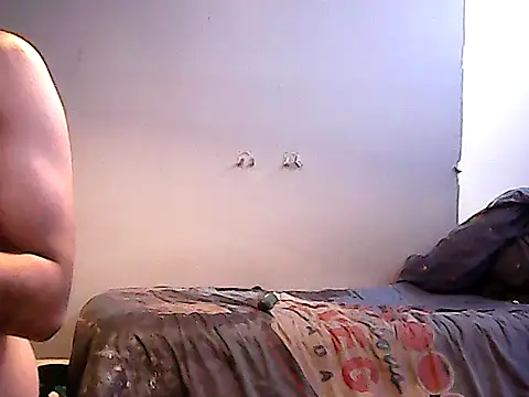 Snapshot of twinkerbell344 chatting on October 2025 12:11:01 AM twinkerbell344 online show from October 2025 12:11:01 AM