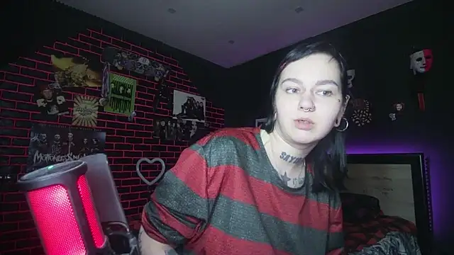 MoorderxDoll online show from October 2025 07:14:01 PM