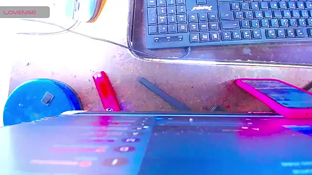 Cristalxxts online show from April 2026 05:51:01 PM