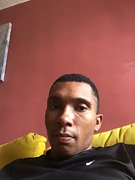 Snapshot of Aaronblack1_ chatting on April 2026 05:44:02 PM Aaronblack1 online show from April 2026 05:44:02 PM