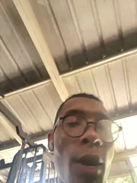 Snapshot of Aaronblack1_ chatting on May 2026 05:19:02 PM Aaronblack1 online show from May 2026 05:19:02 PM