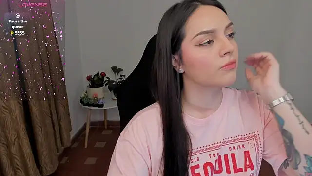 Snapshot of anaveleeez chatting on December 2024 12:30:02 AM anaveleeez online show from December 2024 12:30:02 AM