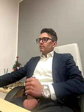 masterboss  online show from December 2025 12:45:02 PM