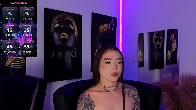 Snapshot of _brenna_hanson chatting on October 2025 07:30:02 PM brenna hanson online show from October 2025 07:30:02 PM