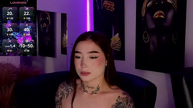 Snapshot of _brenna_hanson chatting on November 2025 07:25:01 PM brenna hanson online show from November 2025 07:25:01 PM