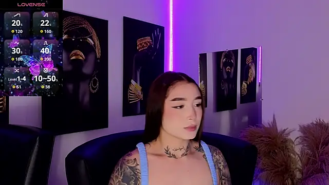 Snapshot of _brenna_hanson chatting on November 2025 07:03:01 PM brenna hanson online show from November 2025 07:03:01 PM