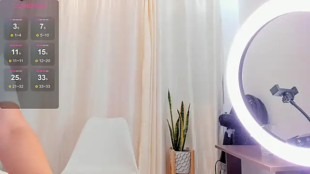 Sally Azmani  online show from February 2025 03:41:02 PM