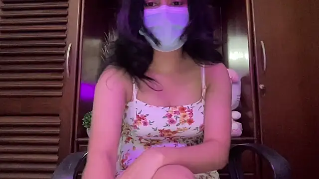 Snapshot of Princess_Lily chatting on February 2026 02:48:02 PM Princess Lily online show from February 2026 02:48:02 PM