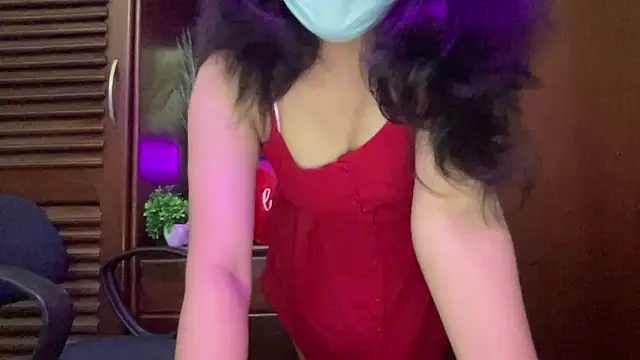 Snapshot of Princess_Lily chatting on March 2026 06:34:01 PM Princess Lily online show from March 2026 06:34:01 PM