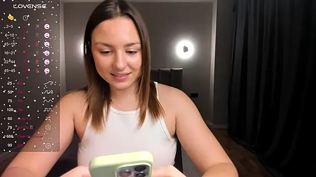 Snapshot of ThreeshaWhite chatting on February 2025 05:18:02 PM ThreeshaWhite online show from February 2025 05:18:02 PM