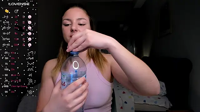 Snapshot of ThreeshaWhite chatting on March 2025 03:53:02 PM ThreeshaWhite online show from March 2025 03:53:02 PM