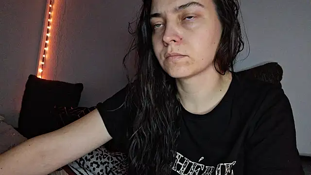 Snapshot of Cyndee_Winter chatting on December 2024 03:28:02 PM Cyndee Winter online show from December 2024 03:28:02 PM