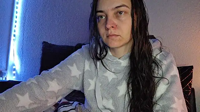 Snapshot of Cyndee_Winter chatting on December 2024 08:15:01 PM Cyndee Winter online show from December 2024 08:15:01 PM