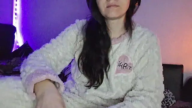 Snapshot of Cyndee_Winter chatting on December 2024 10:02:02 PM Cyndee Winter online show from December 2024 10:02:02 PM