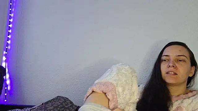 Snapshot of Cyndee_Winter chatting on December 2024 01:32:01 PM Cyndee Winter online show from December 2024 01:32:01 PM