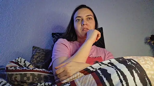 Snapshot of Cyndee_Winter chatting on December 2024 06:42:02 PM Cyndee Winter online show from December 2024 06:42:02 PM