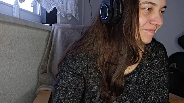 Snapshot of Cyndee_Winter chatting on March 2025 05:07:02 PM Cyndee Winter online show from March 2025 05:07:02 PM