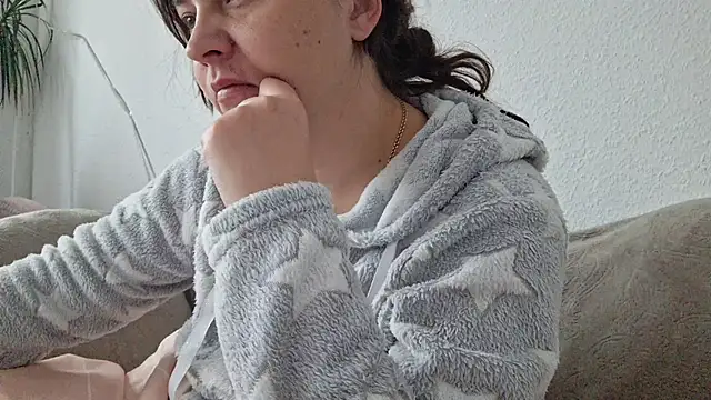 Snapshot of Cyndee_Winter chatting on October 2025 11:52:02 AM Cyndee Winter online show from October 2025 11:52:02 AM