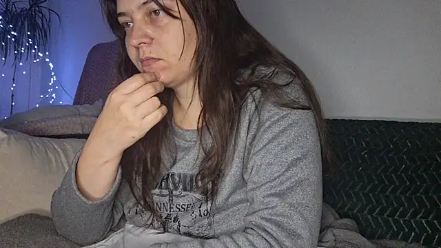 Snapshot of Cyndee_Winter chatting on October 2025 04:40:02 PM Cyndee Winter online show from October 2025 04:40:02 PM