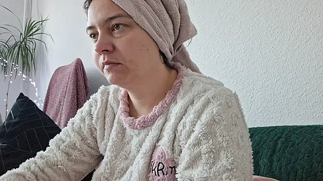 Cyndee Winter online show from November 2025 08:36:01 AM