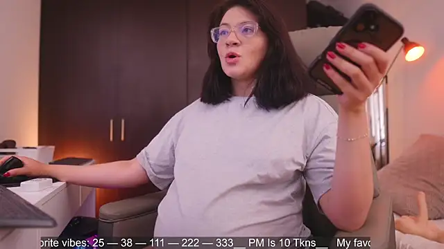 Anah s online show from April 2026 10:47:01 PM