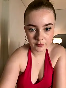 MaribelRiver online show from September 2025 07:36:01 PM