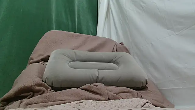 Luckyalice 4u online show from February 2026 08:21:01 PM