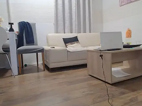 HungarianVersdad online show from November 2025 03:18:02 AM