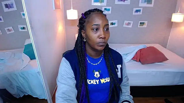 kiara evanss online show from February 2025 02:11:02 PM