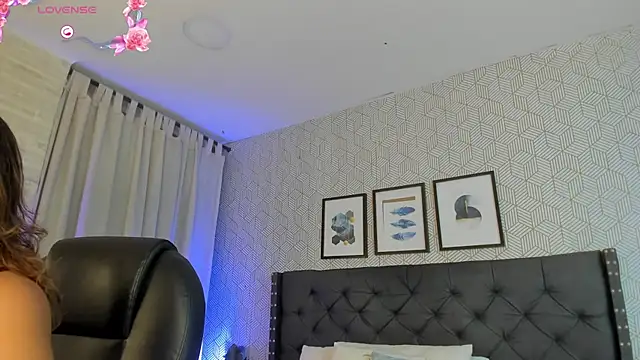 emma  smith1 online show from March 2025 12:24:01 PM