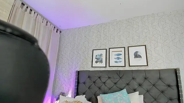 emma  smith1 online show from March 2025 07:04:01 PM