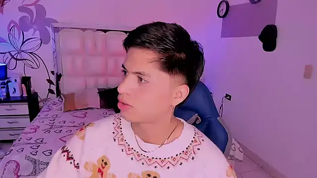 Snapshot of Niicky1_ chatting on December 2024 09:06:01 PM Niicky1  online show from December 2024 09:06:01 PM