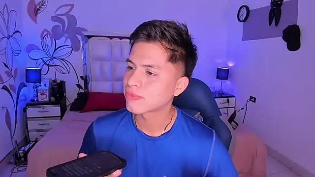 Snapshot of Niicky1_ chatting on January 2025 08:36:02 PM Niicky1  online show from January 2025 08:36:02 PM