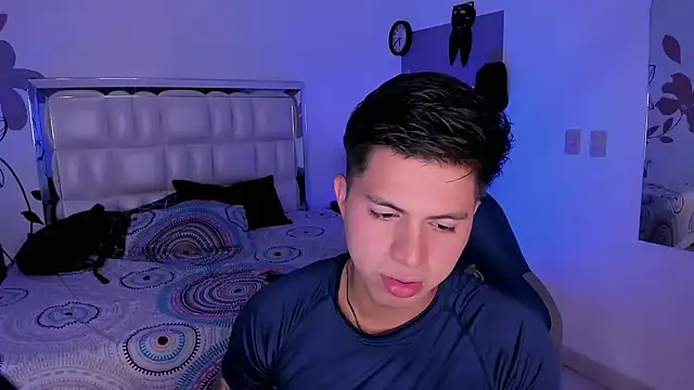 Snapshot of Niicky1_ chatting on February 2025 09:27:02 PM Niicky1  online show from February 2025 09:27:02 PM