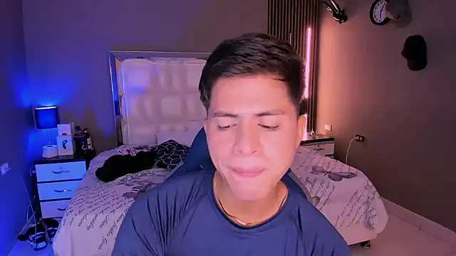 Snapshot of Niicky1_ chatting on March 2025 09:13:01 PM Niicky1  online show from March 2025 09:13:01 PM