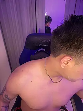 Niicky1  online show from April 2026 12:57:02 PM